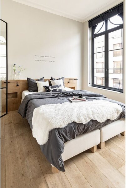 Blană de oaie artificială Tiseco Home Studio Lambskin, 60 x 180 cm, alb