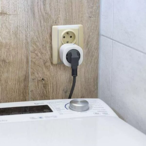 Priză inteligentă GoSmart 3680W/230V/16A Wi-Fi (Tuya)