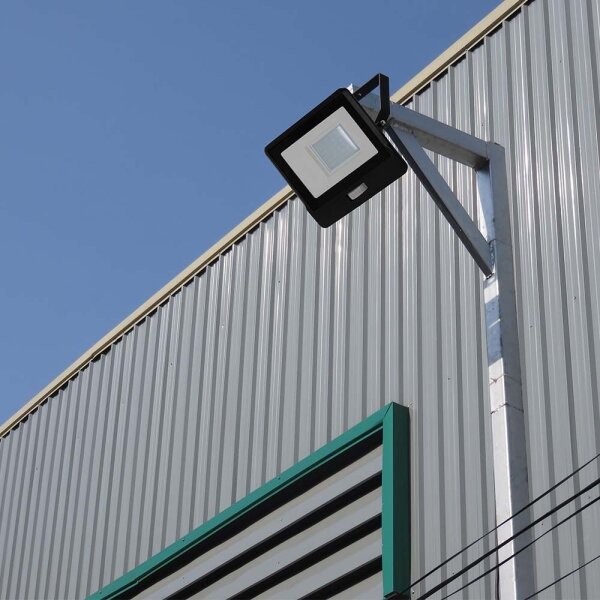 Proiector LED cu senzor LED/50W/230V 6500K IP65 negru