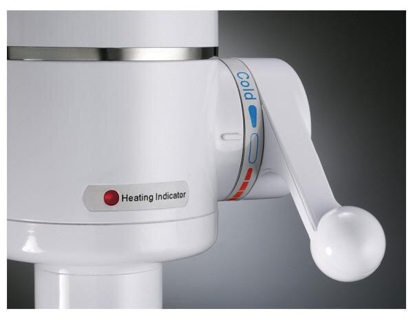Robinet electric instant pentru incalzire apa