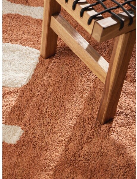 Covor pentru copii portocaliu/crem lavabil/țesut manual din bumbac 140x200 cm Snuggle Doro – Hanse Home