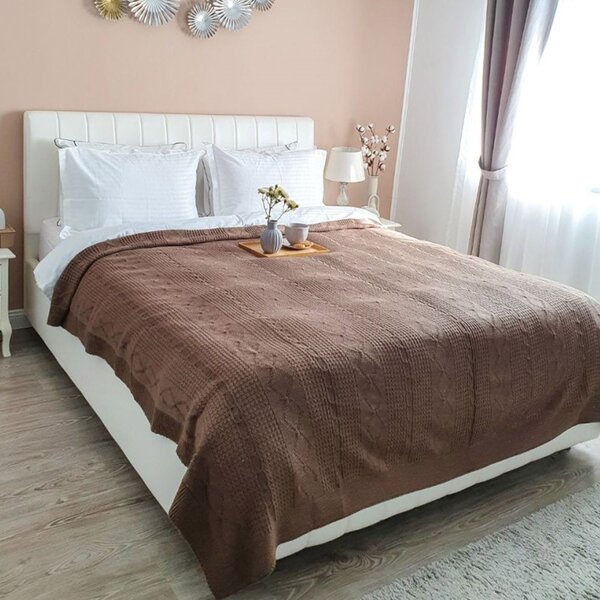 Cuvertura TRICOTATA Kotonia Home Deco - 220x240 cm, 100% bumbac, maro