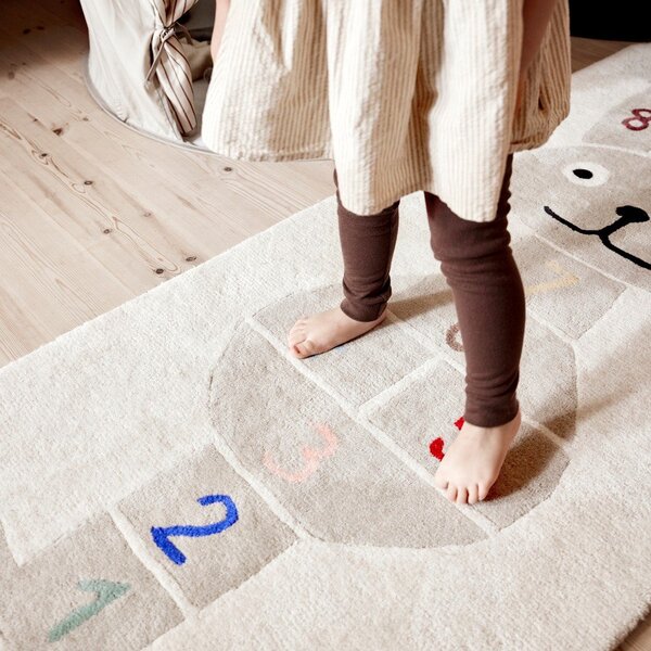 Covor de joacă pentru copii țesut manual din amestesc de lână 75x180 cm Rabbit Hopscotch – OYOY Mini