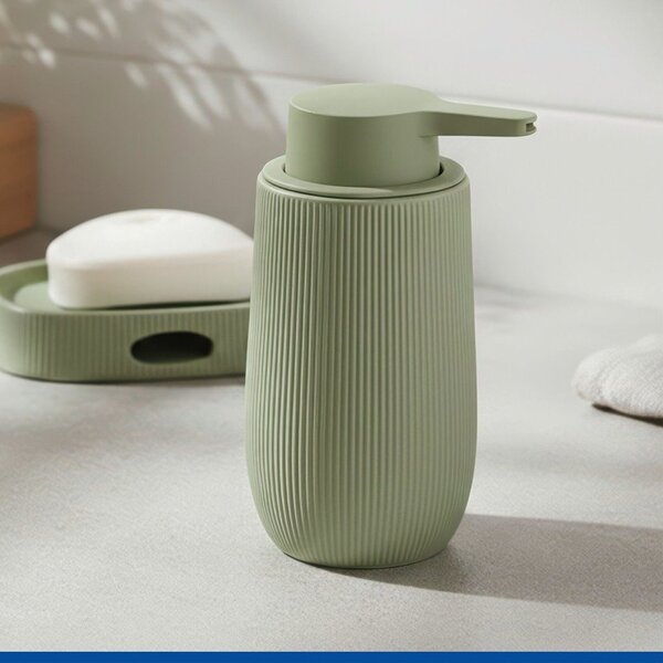 Dozator de săpun lichid verde din plastic 400 ml Fablo – Wenko