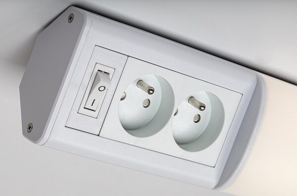 Corp de iluminat LED cu prize pentru corpuri de bucătărie Rabalux 78041 BATH 2E LED/15W/230V 4000K 70 cm alb