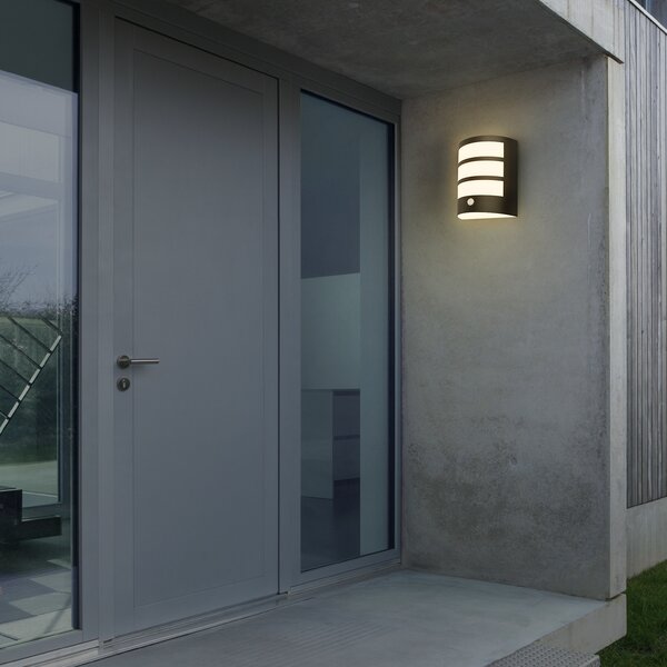 Briloner LED reîncărcabilă de perete exterior 3795015, negru, senzor, IP44, Negru, Plastic, Modern