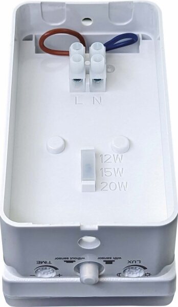 Aplica LED de exterior 20W/230V IP65 cu senzor de mișcare și de amurg