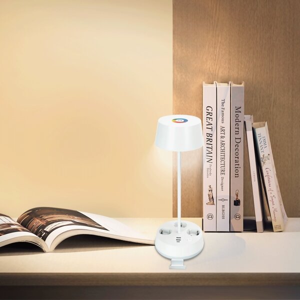 Aigostar-LED Lampă de birou LED RGBW cu reglare a intensității, prize și port USB, 4,6W, 230V, alb