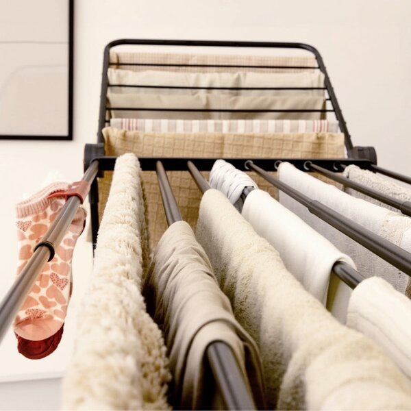 Uscător de rufe negru Infinity Flex 30m – Vileda
