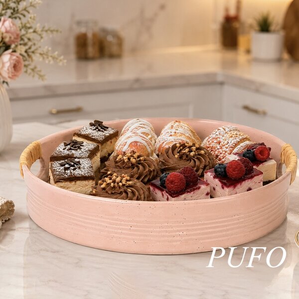 Tava decorativa rotunda ceramica Pufo Pinky cu manere pentru servire, roz, 24 cm