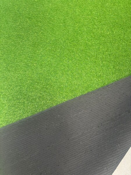 Gazon Artificial Leisure, Fir 15 mm, Verde, pentru Grădină, Curte, Terasă și Piscină 3 metri, 7 metri