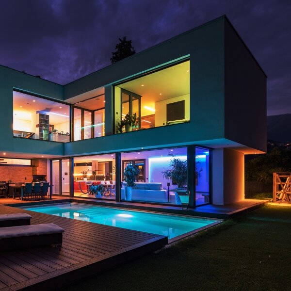 Bandă LED RGBW dimabilă pentru baie LED/7,5W/12V IP65 3m Wi-Fi Tuya