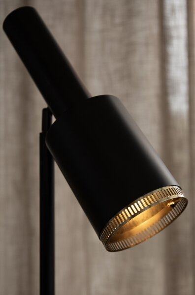 Lampadar OZZY 1xE27/40W/230V negru Markslöjd 108542
