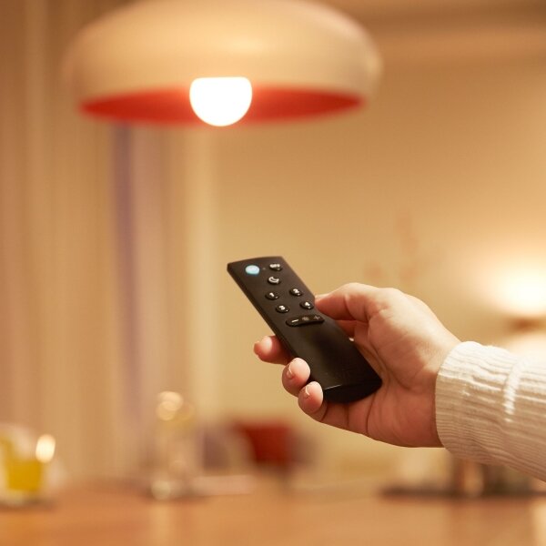 SET 2x bec LED dimabil WiZ ST64 E27/7W/230V 2000-5000K CRI 90 Wi-Fi + telecomandă