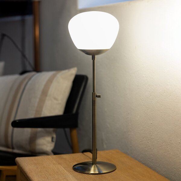 Markslöjd Rise lampă de masă, înălțime 60 cm, alamă antică, fier, sticlă, Auriu / Alamă, Camera de zi / sufragerie, Metal