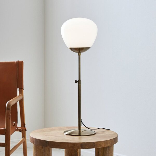 Markslöjd Rise lampă de masă, înălțime 75 cm, alamă antică, fier, sticlă, Auriu / Alamă, Camera de zi / sufragerie, Metal
