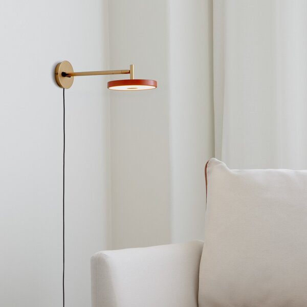 Lampă de perete UMAGE, Asteria Long, reglabil, Auriu / Alamă, Camera de zi, Metal, Design