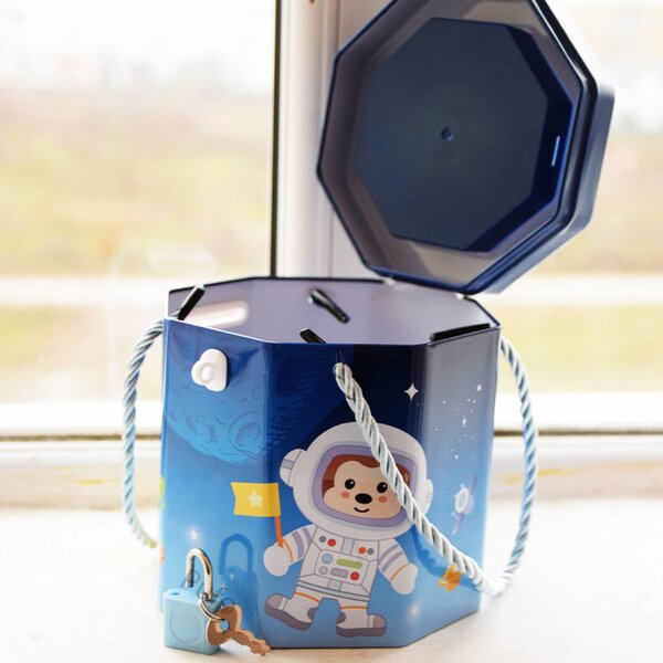 Pusculita metalica Pufo Little Astronaut cu lacat si cheita, 12 cm, albastru