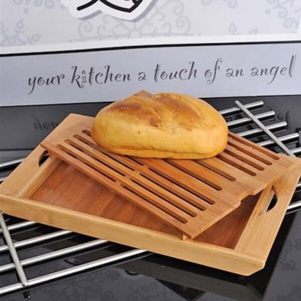 Tocator Pufo Bread Bamboo Board din bambus pentru paine cu tavita, 37 x 22 cm- design practic si elegant pentru bucatarie
