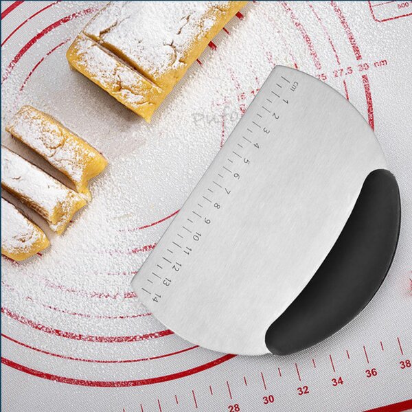 Racleta Pufo Cake pentru taiere aluat, decorare glazura, crema la torturi, metalica, 16 cm