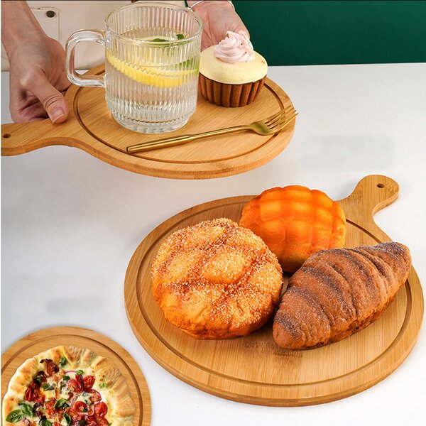 Platou rotund Pufo din lemn de bambus cu maner pentru servire alimente, aperitive, pizza, 44 cm, maro