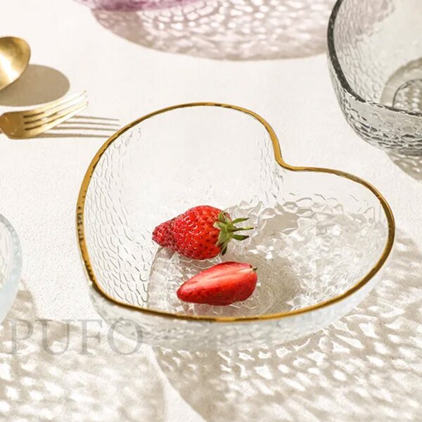 Bol elegant Pufo Gold Heart pentru servire alune, fistic, bomboane, fructe, gustari, 21 cm– design rafinat in forma de inima