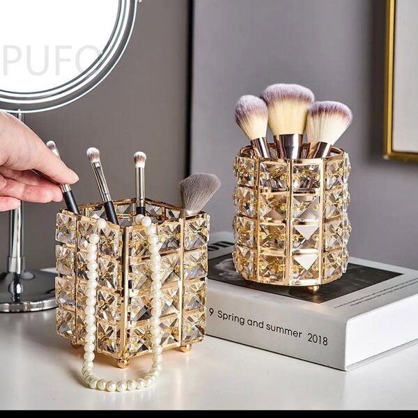 Organizator suport elegant Pufo Glam pentru pensule de machiaj, rujuri, bijuterii, metalic, 12 cm, auriu