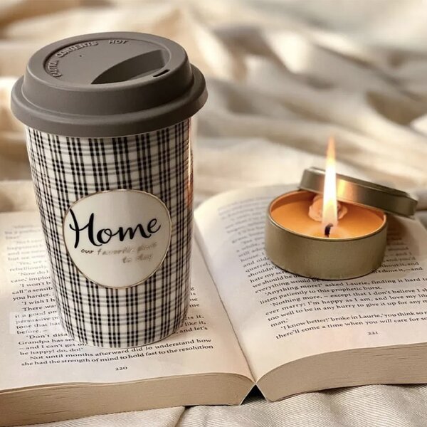 Cana ceramica de voiaj Pufo Home pentru cafea cu capac din silicon, 415 ml, gri inchis