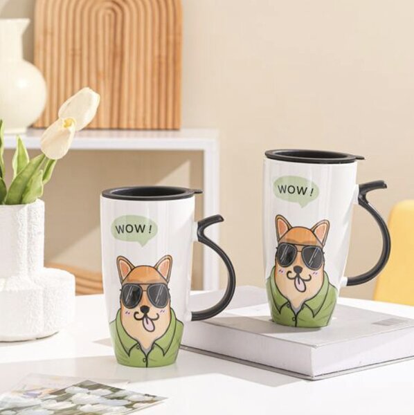 Cana inalta din ceramica cu capac Pufo Stylish, pentru cafea sau ceai, 450 ml- eleganta, practica si perfecta pentru birou