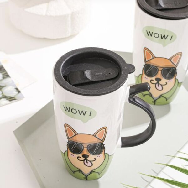 Cana inalta din ceramica cu capac Pufo Stylish, pentru cafea sau ceai, 450 ml- eleganta, practica si perfecta pentru birou