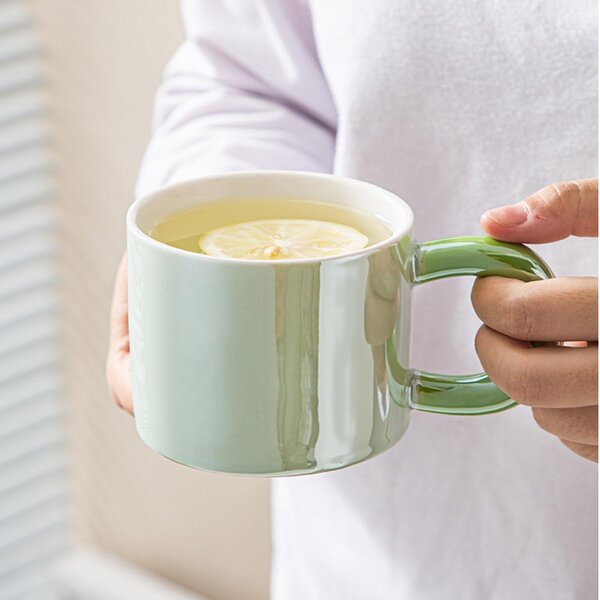 Cana ceramica Pufo Glossy pentru ceai, cafea, 250 ml, verde