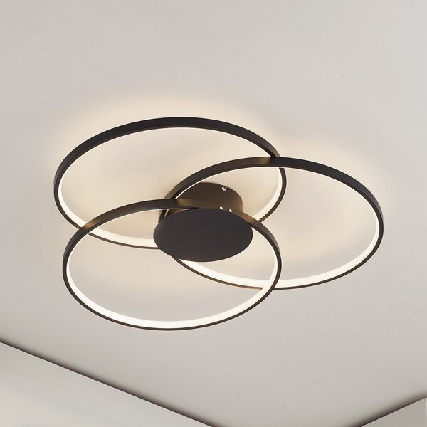 Lindby plafonieră LED Riley, negru, 3.000 K, dimabil, reglabil, Negru, Camera de zi / sufragerie, Metal, Modern