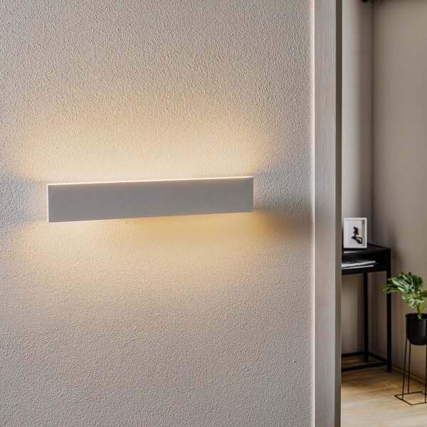 Trio Lighting Aplică LED Concha 47 cm, alb, reglabil, Alb, Camera de zi / sufragerie, Metal, Modern