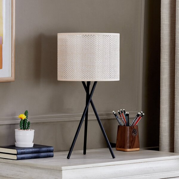 Lindby Lampă de masă Soula, Ø 26 cm, bej, plastic, E27, Bej, Camera de zi / sufragerie, Plastic, Casă de țară / Rustic, Tripod