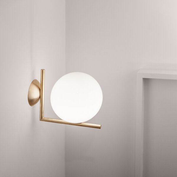 FLOS Aplică de perete IC C/W1, alamă periat, reglabil, Auriu / Alamă, Camera de zi / sufragerie, Sticlă, Design
