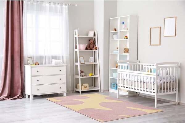 Covor pentru copii galben-roz 120x170 cm Hugsy Vanilla – FD