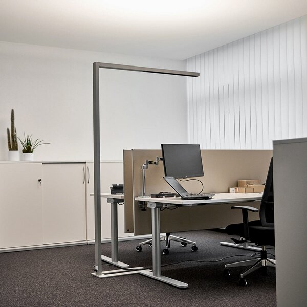 Arcchio Lampadar LED pentru birou Jolinda, argintiu, CCT, senzor,, reglabil, Gri, Studiu / Birou, Metal, Modern, Proiector vertical