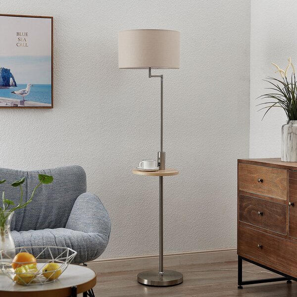 Lindby lampadar Zinia, de culoare nichel, raft, conexiune USB, Bej, Camera de zi / sufragerie, Metal, Modern