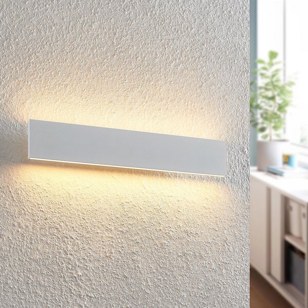 Lindby Aplică de perete LED Ignazia, 47 cm, alb, metal, lumină orientată în, reglabil, Alb, Camera de zi / sufragerie, Metal, Modern