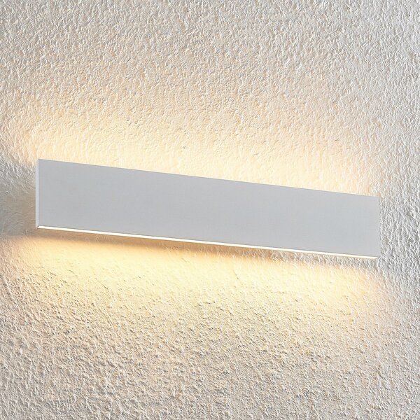 Lindby Aplică de perete LED Ignazia, 47 cm, alb, metal, lumină orientată în, reglabil, Alb, Camera de zi / sufragerie, Metal, Modern