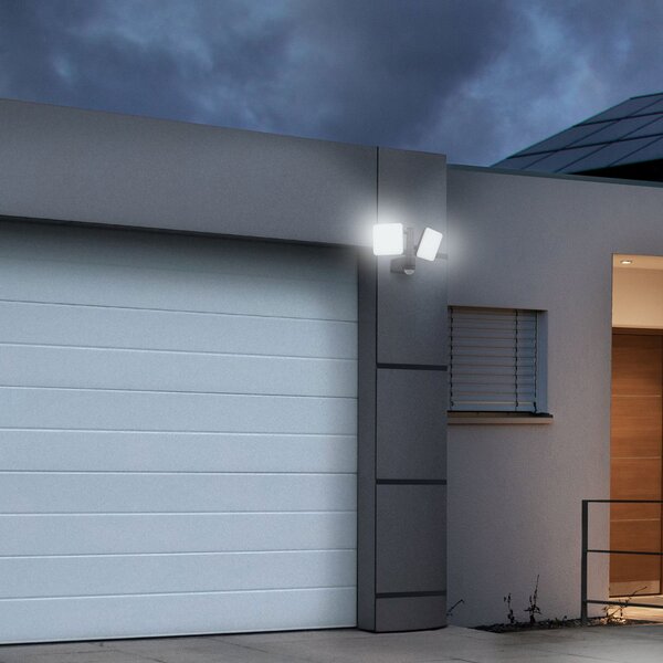 Näve Aplică LED de exterior Jaro, senzor, două fluxuri, Negru, Plastic, Modern