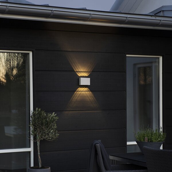Konstsmide Aplică LED de exterior Chieri, 8 fluxuri, alb, Alb, Metal, Modern, Perete unghiular