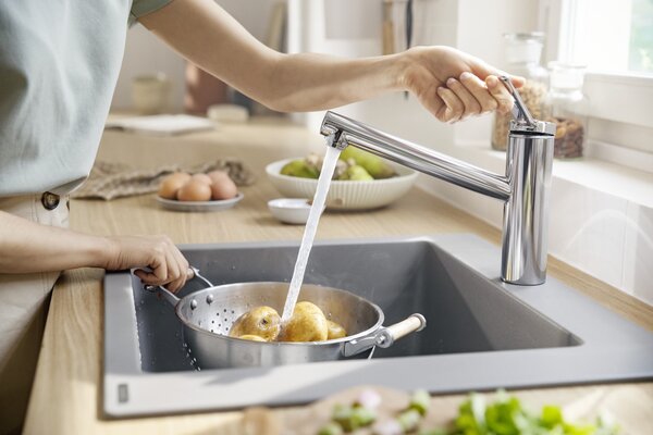 Hansgrohe Zesis M33 baterie bucătărie pe picior crom 74802000