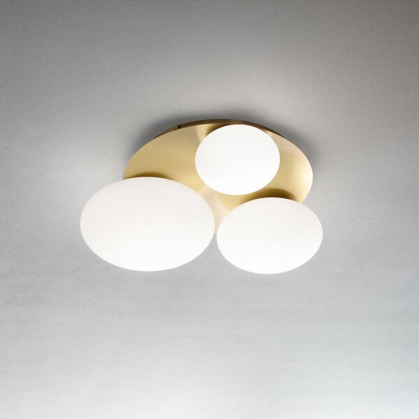 IDEAL LUX Plafonieră Ideal Lux Ninfea, culoare alamă, sticlă opalină, 3 lumini., Auriu / Alamă, Camera de zi / sufragerie, Sticlă, Design, Plafon rotund direct