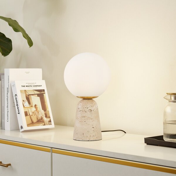 Lindby Lampă de masă Kirstan, bej, alb, sticlă, piatră, 33 cm, Alb, Camera de zi / sufragerie, Sticlă, Modern