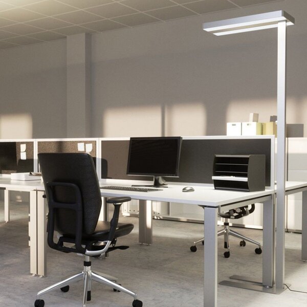 Arcchio Lampadar LED Logan Neo, argintiu, dimabil, metal, reglabil, Metalic, Studiu / Birou, Aluminiu, Modern