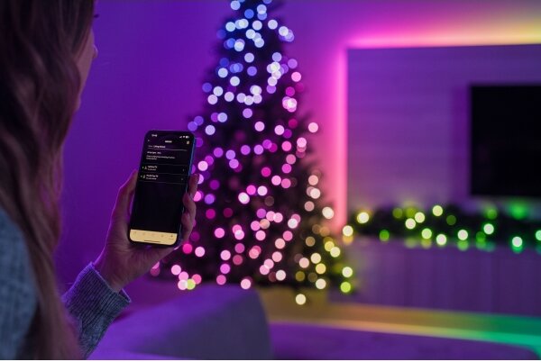 Twinkly TG70P4425P01 - Brad de Crăciun LED RGBW TREE, 435 LED-uri, 2,1 m, Wi-Fi