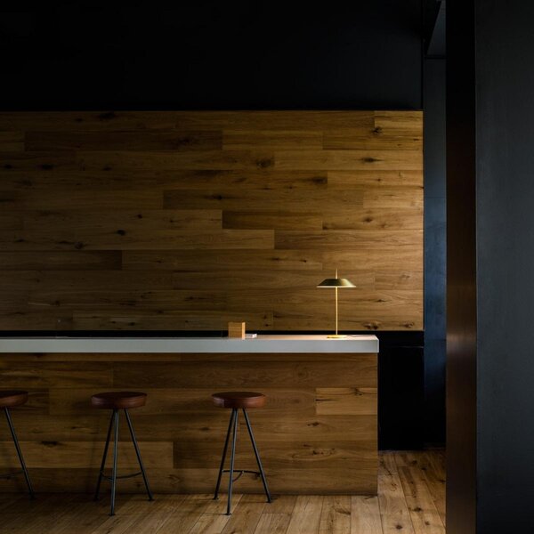 Vibia Lampa de masă LED Mayfair, auriu mat, reglabil, Auriu / Alamă, Hol, Metal, Design