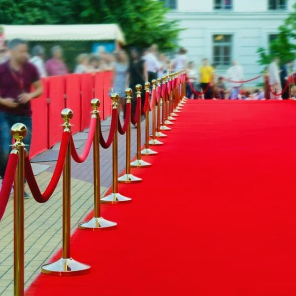 Mochetă Roșie Evenimente și Expo Plat 4964, Lățime 1 m și 2 m, 750 g mp 2 metri, 4 metri