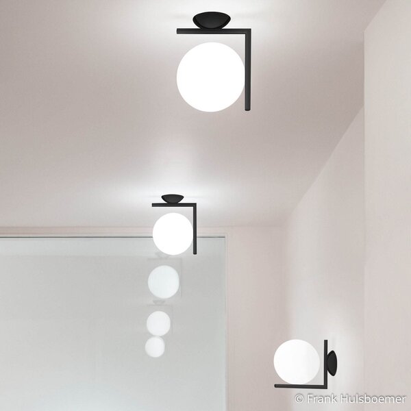 FLOS IC C/W1 Aplică de perete, negru Ø 20 cm, reglabil, Negru, Camera de zi / sufragerie, Metal, Design, Soclu de perete jos